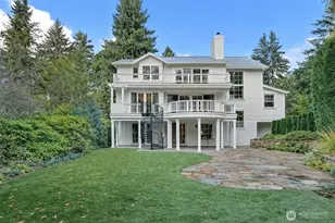 8975 NE 10th St, Bellevue, WA 98004 - Photo 24