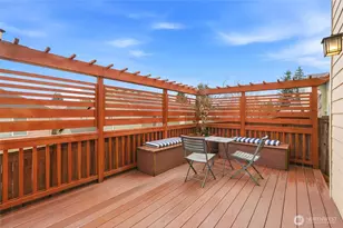 7703 NE 201st Pl, Kenmore, WA 98028 - Photo 24