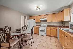 1601 Olympia Ave SE, Renton, WA 98058 - Photo 6