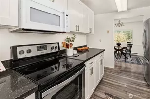 13820 NE 65th St, Redmond, WA 98052 - Photo 10