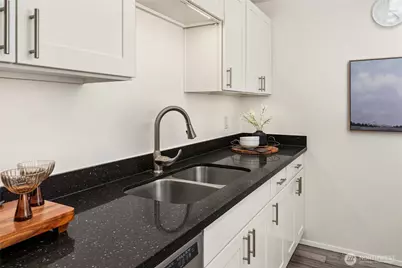 13820 NE 65th Street #549, Redmond, WA 98052 - Photo 12