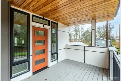 4009 21st Avenue SW, Seattle, WA 98106 - Photo 4