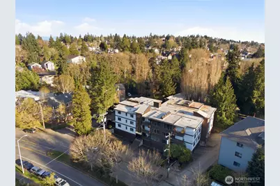 3505 W Government Way #206, Seattle, WA 98199 - Photo 2