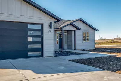 88 Sunwest Drive, Ephrata, WA 98823 - Photo 2