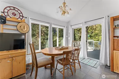 241 Chickadee Mountain Lane, Chelan, WA 98816 - Photo 8