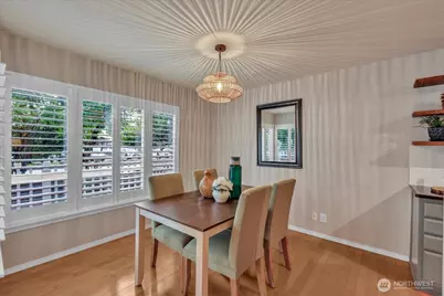 5249 40th Avenue NE #101, Seattle, WA 98105 - Photo 6