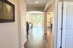 885 N Squire Dr, Ridgefield, WA 98642 - Photo 2