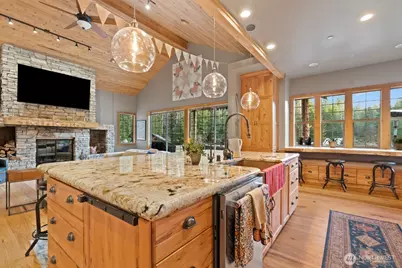 40105 Highland Drive E, Roy, WA 98580 - Photo 10
