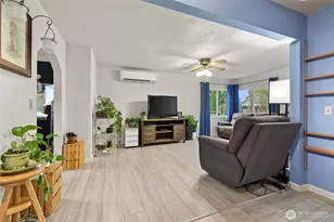 9715 Thurston Ln, Sedro Woolley, WA 98284 - Photo 8