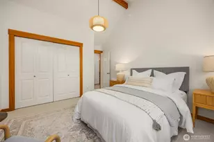 325 Winslow Way W, Bainbridge Island, WA 98110 - Photo 22