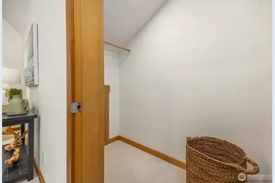 325 Winslow Way W #201, Bainbridge Island, WA 98110 - Photo 20