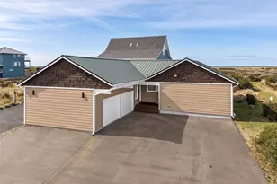 1071 Ocean Shores Blvd SW, Ocean Shores, WA 98569 - Photo 2