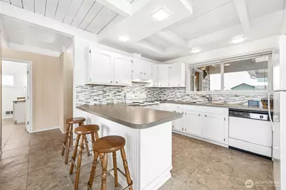 1071 Ocean Shores Boulevard SW, Ocean Shores, WA 98569 - Photo 14