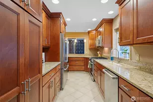 13710 SE 251st Pl, Kent, WA 98042 - Photo 10