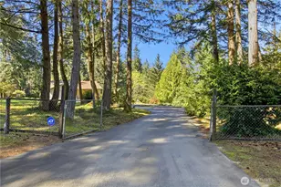 827 Illahee Dr, Fox Island, WA 98333 - Photo 38