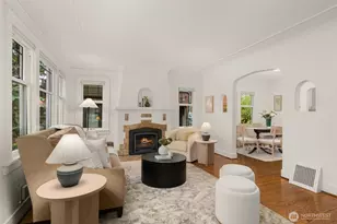 8011 18th Ave NE, Seattle, WA 98115 - Photo 4