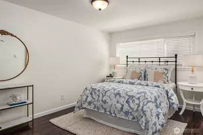 2501 Canterbury Lane E #322, Seattle, WA 98112 - Photo 22