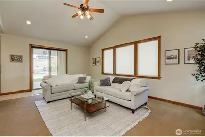 3716 Knowles Road, Wenatchee, WA 98801 - Photo 4