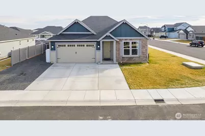 702 K St NE, Quincy, WA 98848 - Photo 2