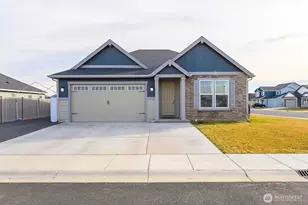 702 K St NE, Quincy, WA 98848 - Photo 1