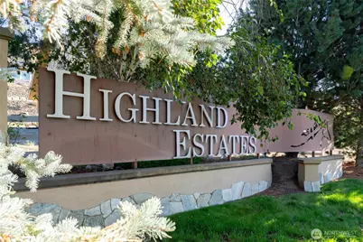 3223 Martin Place, East Wenatchee, WA 98802 - Photo 2