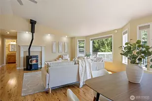 261 E Rainier Ct, Allyn, WA 98524 - Photo 18