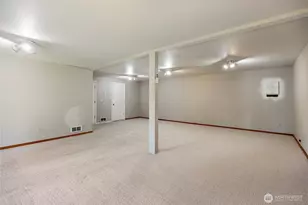 261 E Rainier Ct, Allyn, WA 98524 - Photo 28