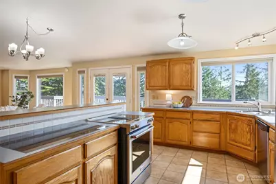 261 E Rainier Court, Allyn, WA 98524 - Photo 14