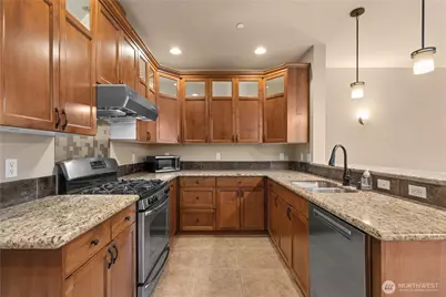 14819 35th Avenue W #6, Lynnwood, WA 98087 - Photo 2