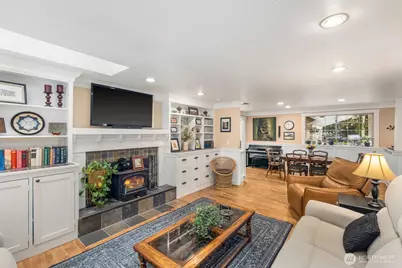 22828 Upper Dorre Don Way SE, Maple Valley, WA 98038 - Photo 6