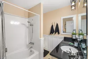 22828 Upper Dorre Don Way SE, Maple Valley, WA 98038 - Photo 18