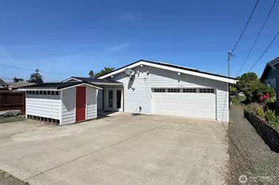 1920 W 4th St, Port Angeles, WA 98363 - Photo 32