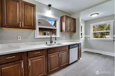 1511 S 51st Street, Tacoma, WA 98408 - Photo 8