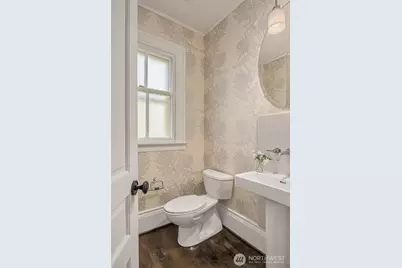 4004 Washington Avenue W, Seattle, WA 98199 - Photo 18