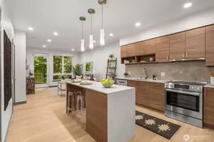 11903 NE 128th St, Kirkland, WA 98034 - Photo 2