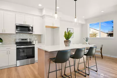 710 F and S Grade Rd #B, Sedro-Woolley, WA 98284 - Photo 6