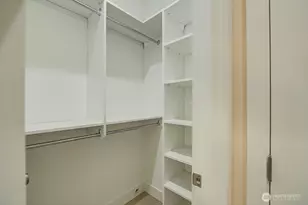 1210 NE 95th St, Seattle, WA 98115 - Photo 8