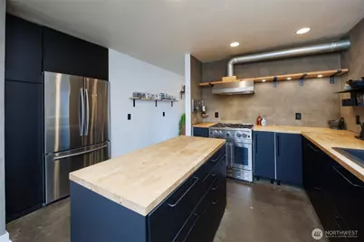 2327 W Mukilteo Boulevard, Everett, WA 98203 - Photo 12