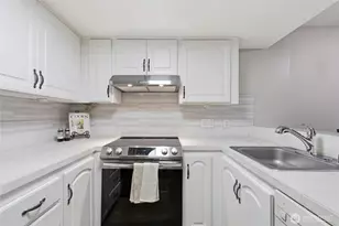 14651 NE 40th St, Bellevue, WA 98007 - Photo 8