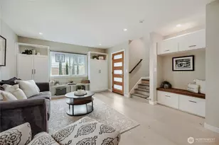 12534c 5th Ave NE, Seattle, WA 98125 - Photo 2