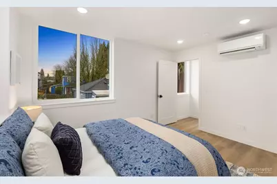 806 B S Rose Street, Seattle, WA 98108 - Photo 4