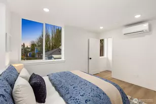 806 B S Rose St, Seattle, WA 98108 - Photo 4