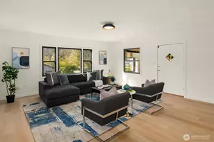 11726 10th Ave S, Seattle, WA 98168 - Photo 2