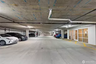 300 110th Ave NE, Bellevue, WA 98004 - Photo 22