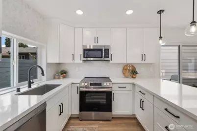 804 S Rose Street, Seattle, WA 98108 - Photo 4