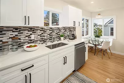 4815 15th Avenue S, Seattle, WA 98108 - Photo 8