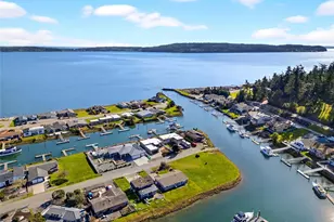 2227 Mariners Way, Oak Harbor, WA 98277 - Photo 4