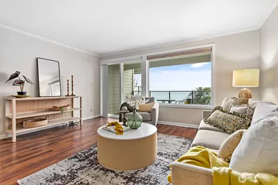 600 S State Street #204, Bellingham, WA 98225 - Photo 2