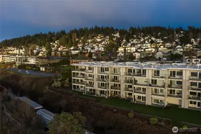 600 S State Street #204, Bellingham, WA 98225 - Photo 32