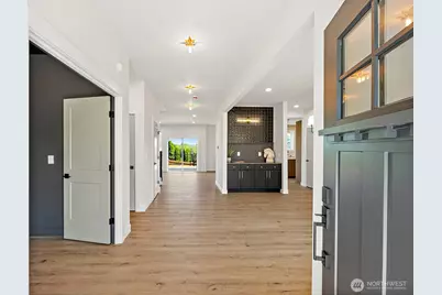 1238 9th Street SW, Puyallup, WA 98371 - Photo 2